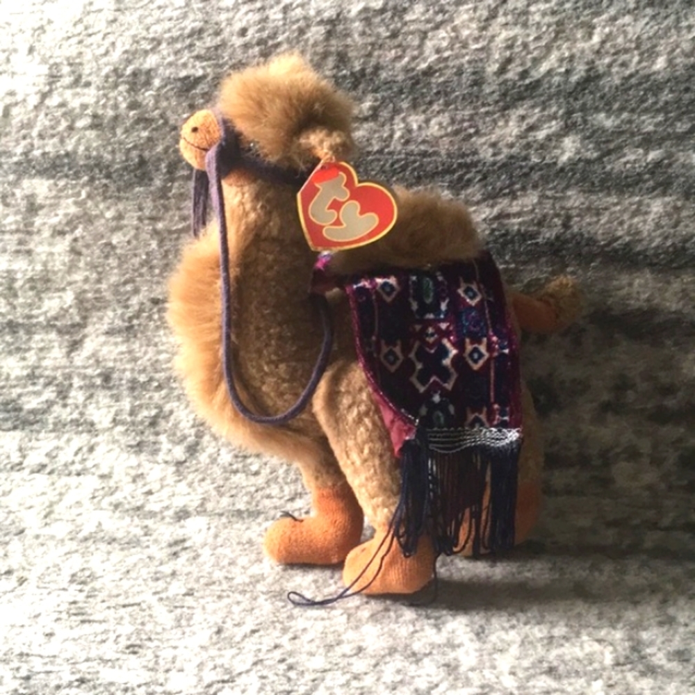 TY Beanie Baby - Attic Treasure Collection - Lawrence - Camel